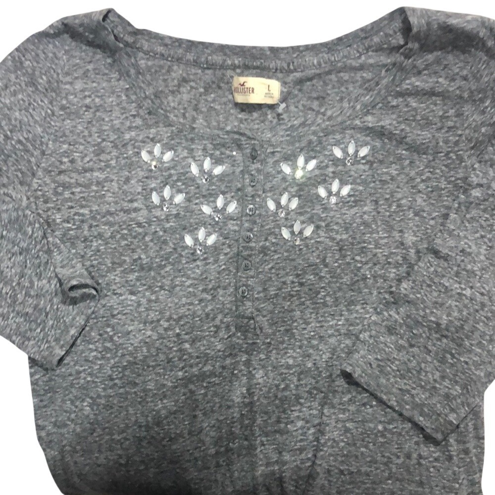 🛍Holister Henley with Beads‎